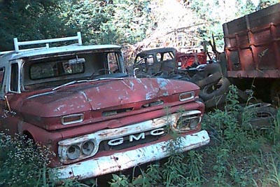 junkyard photos chevy gmc trucks